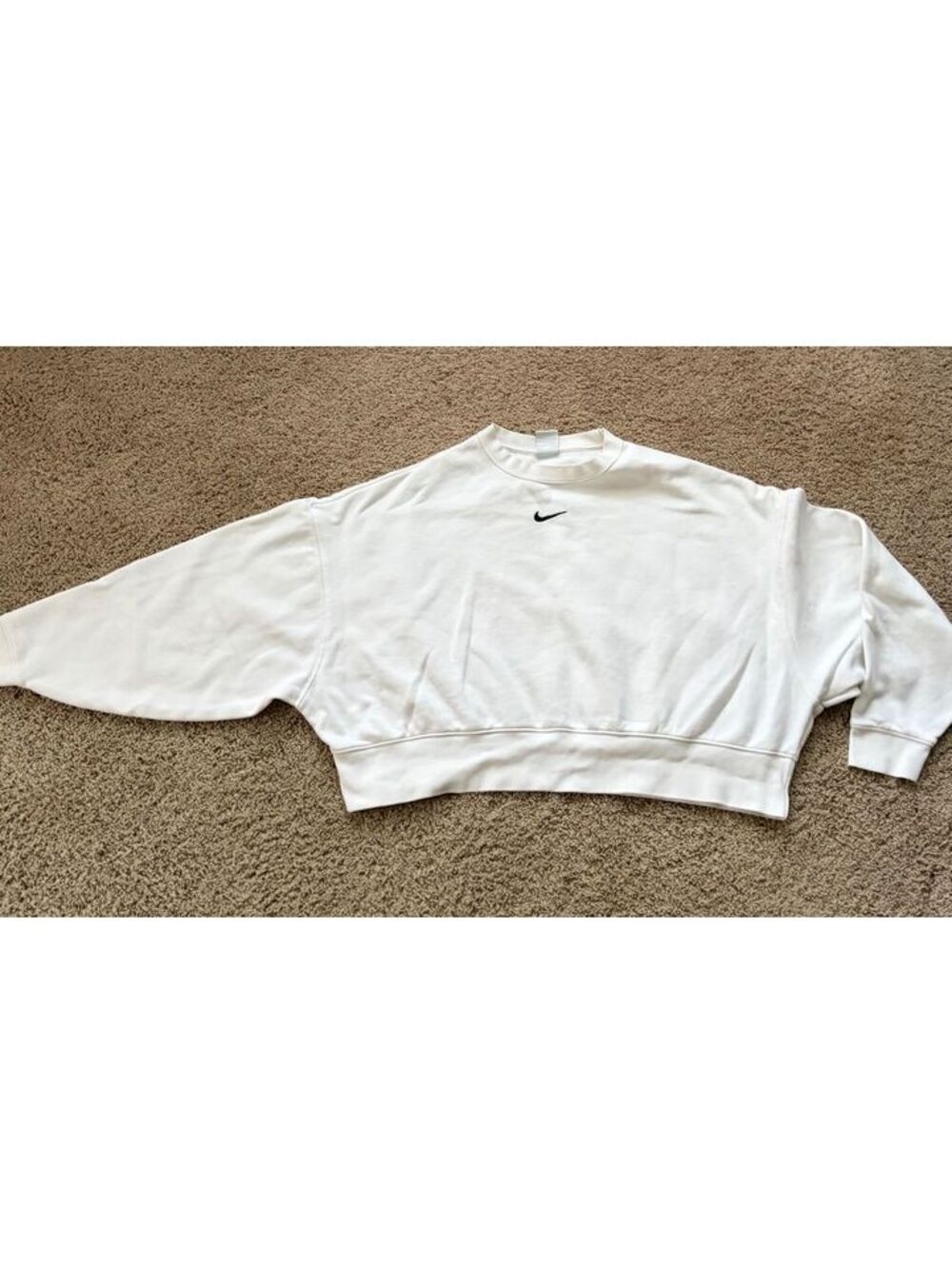 Women's NIKE White oversized cropped sweatshirt crewneck M MEDIUM bat sleeves